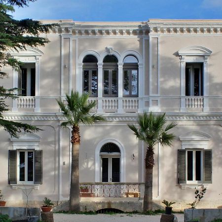 مولا دي باري Villa Camilla المظهر الخارجي الصورة